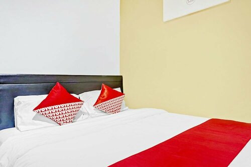 Хостел Super Oyo 90692 Point Hostel в Джакарте