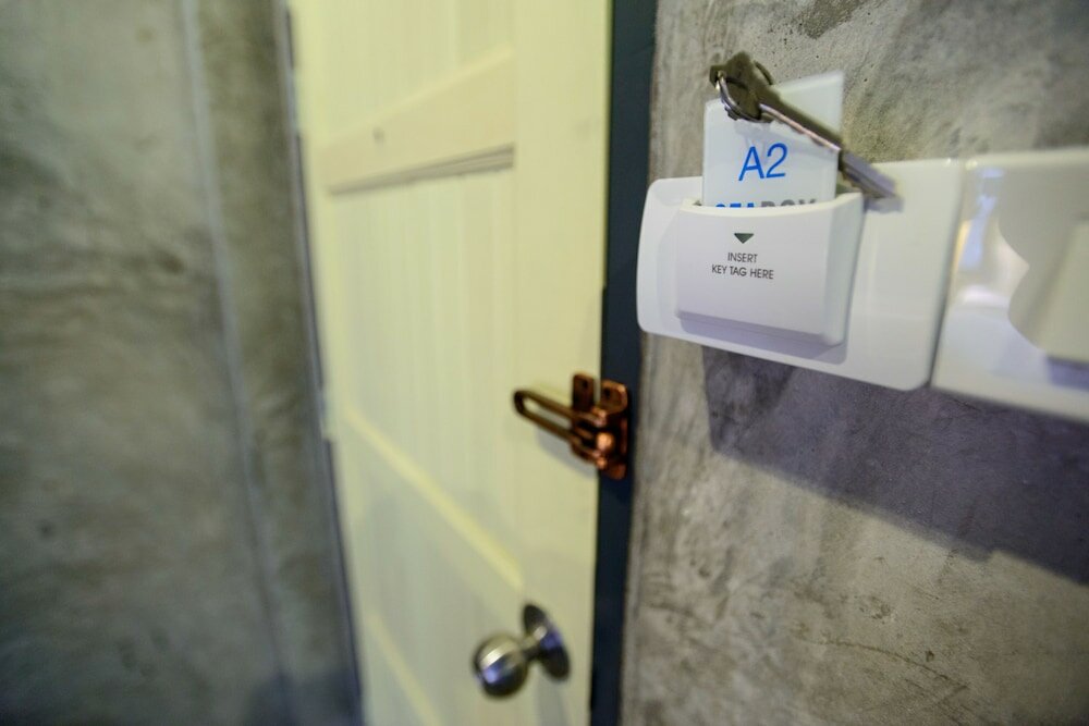 Фото Seabox Khaolak Hostel