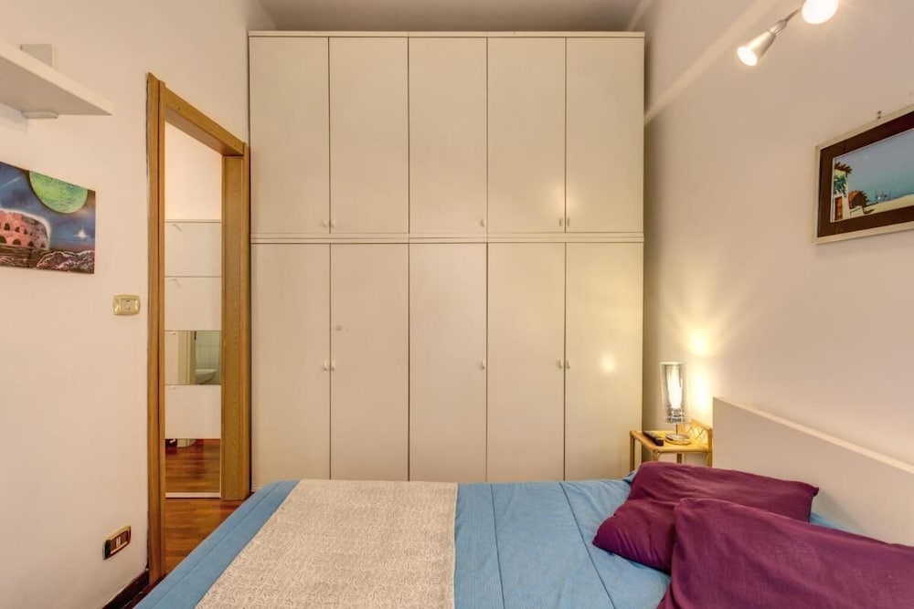 Фото House Serena in Rome