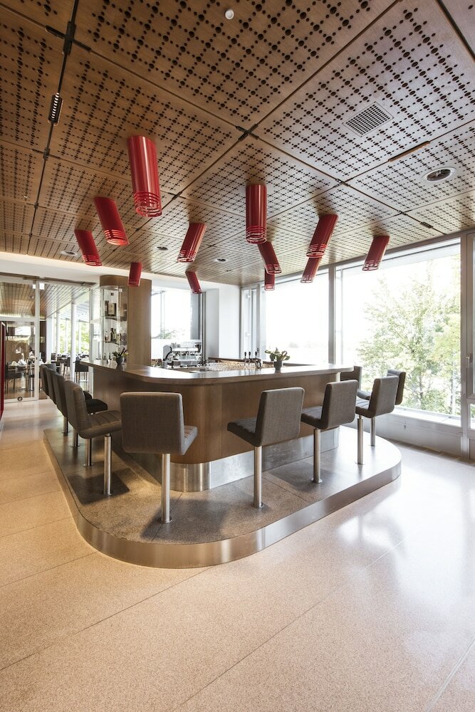 Фото Hotel Ambassador