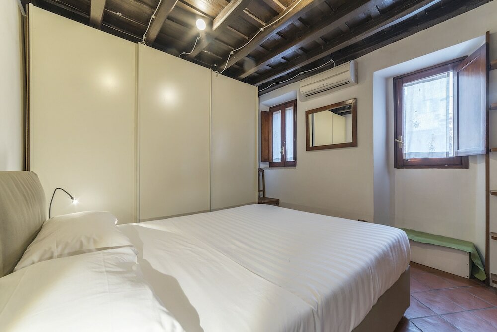 Фото Stylish Flat Domus Aurea