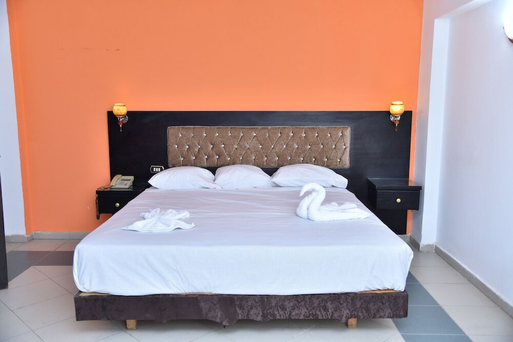 Фото Royal Pyramids Hotel