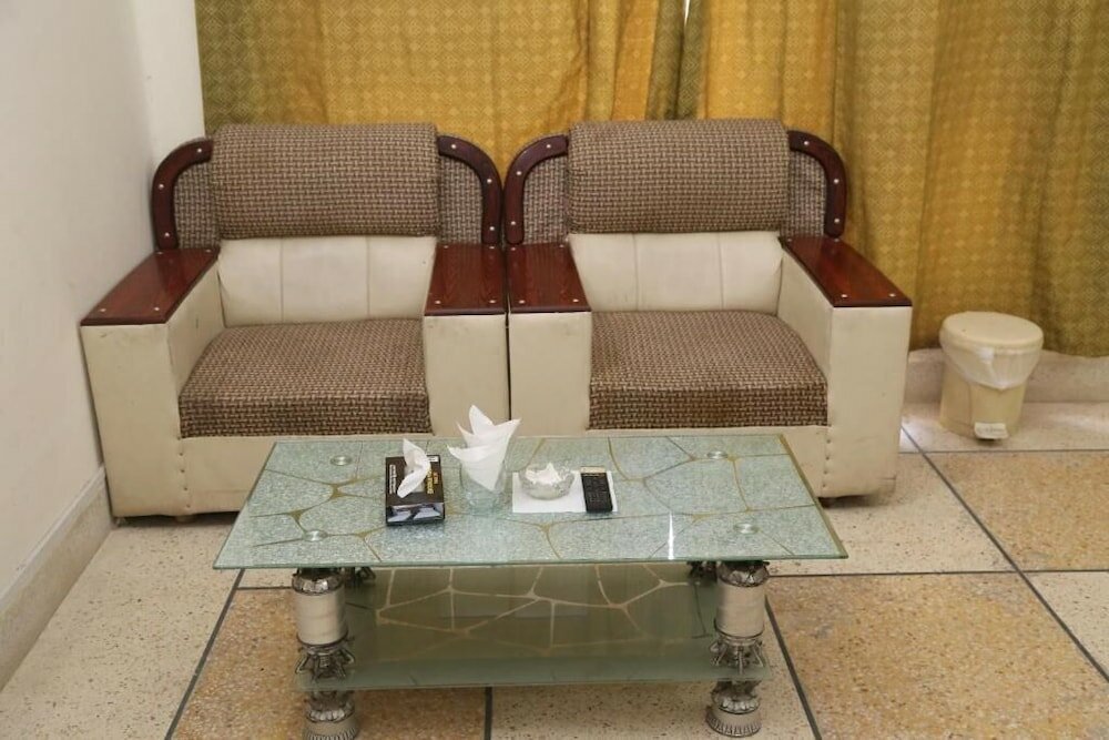 Фото Hotel Sareena Residence