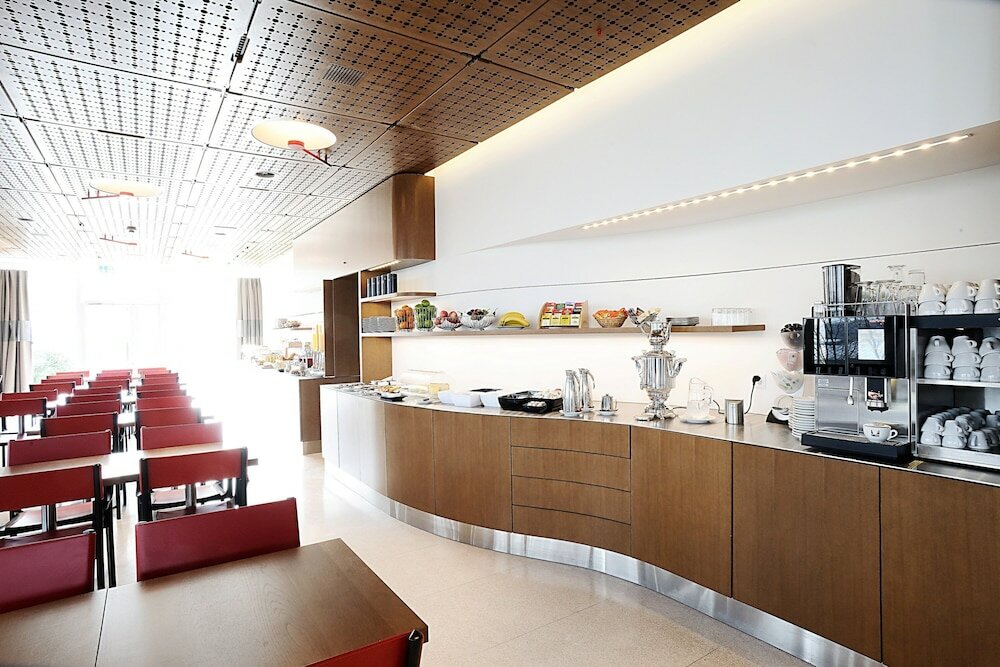 Фото Hotel Ambassador