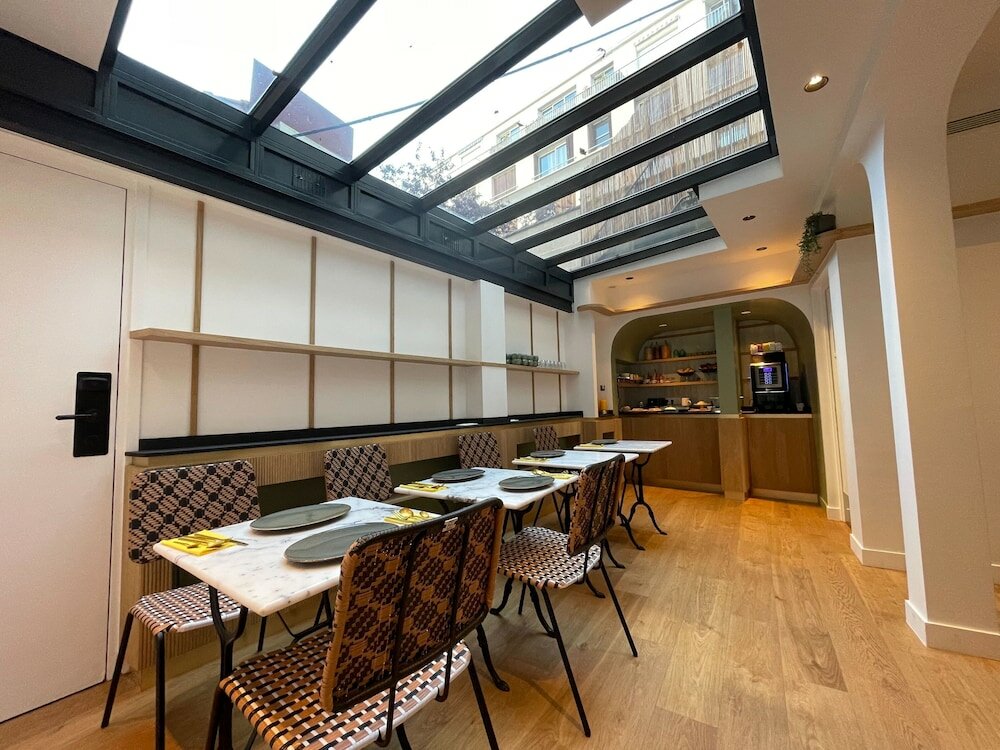 Фото Acropolis Hôtel Paris Boulogne