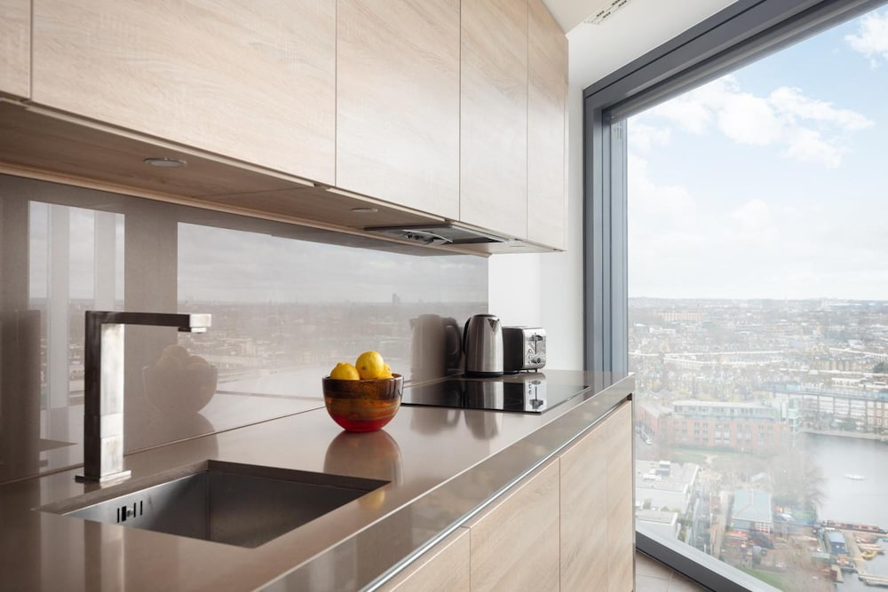 Фото Premium One bedroom apartment City Road Basin
