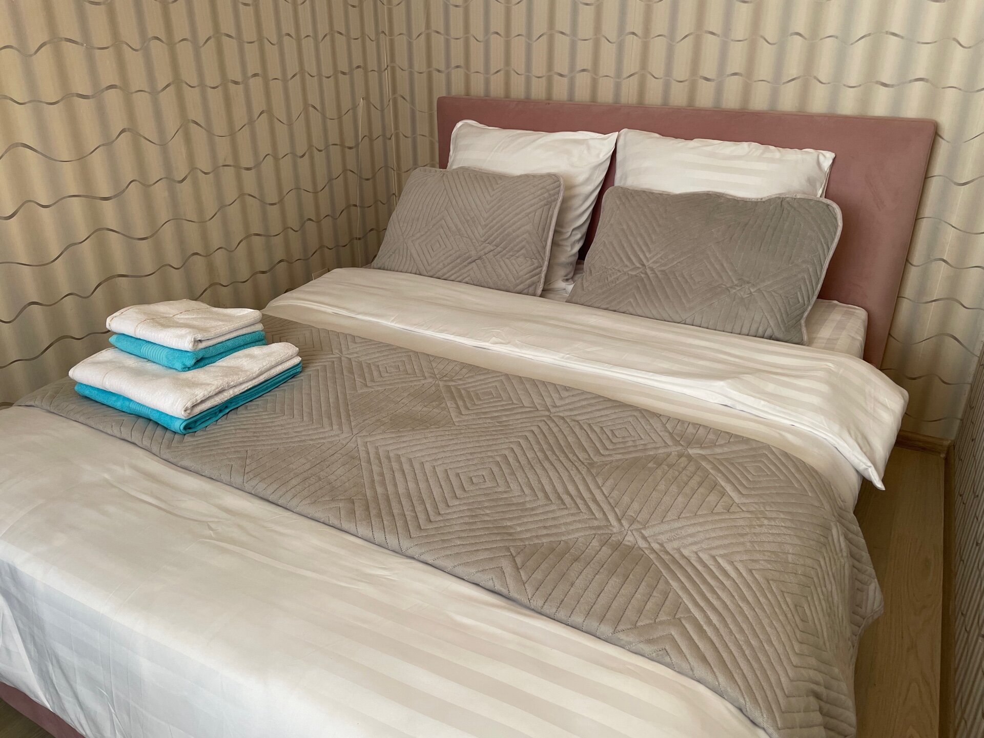 Фото Сутки в Краснодаре