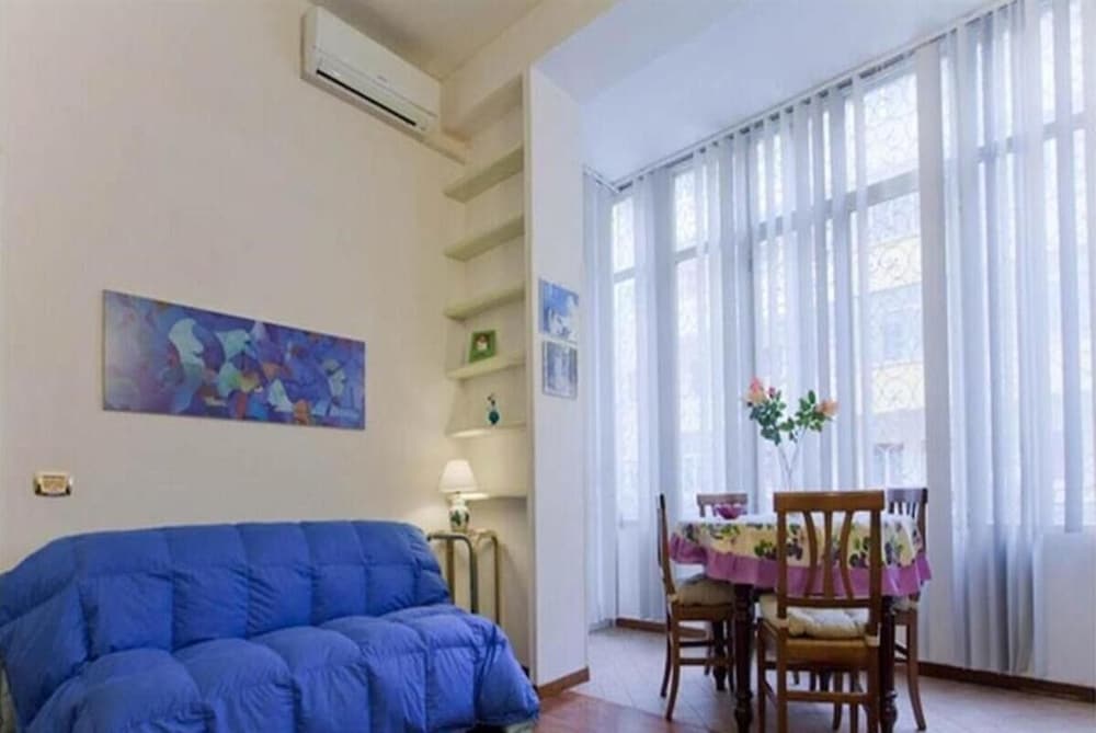 Фото House Serena in Rome