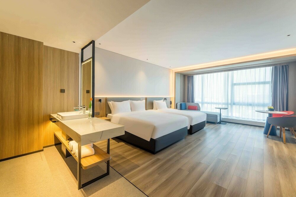 Фото Holiday Inn Express Hangzhou Airport by IHG