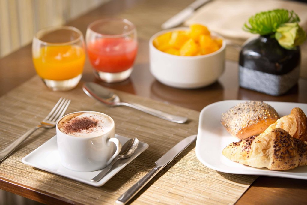Фото Starhotels Tourist