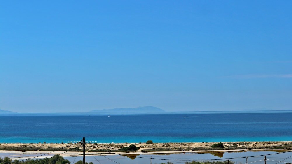 Фото Proteas Hotel & Suites