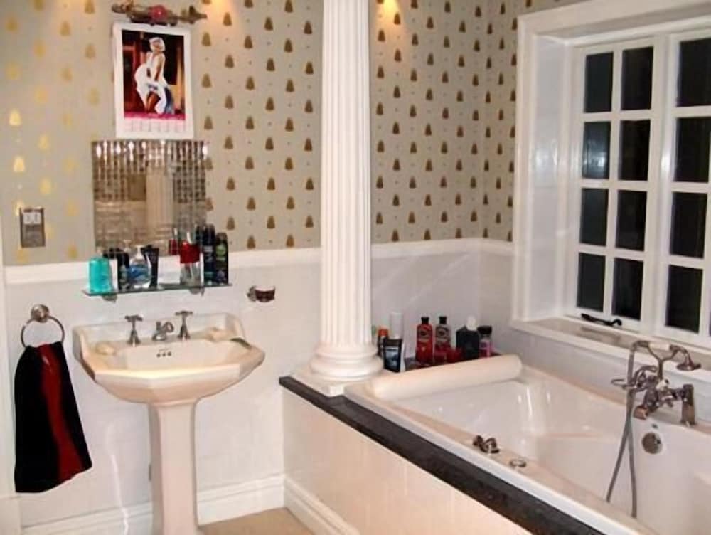 Фото Roseview B & B