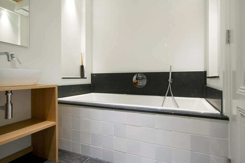 Фото Bright & Comfortable Angel Apartment