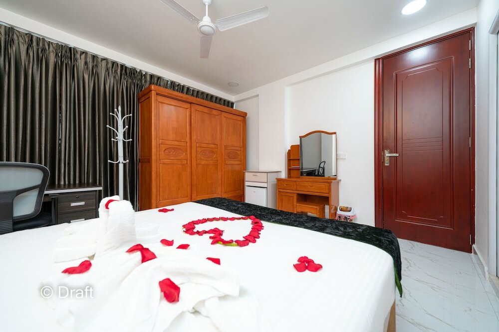 Фото Отель White Beach Holiday