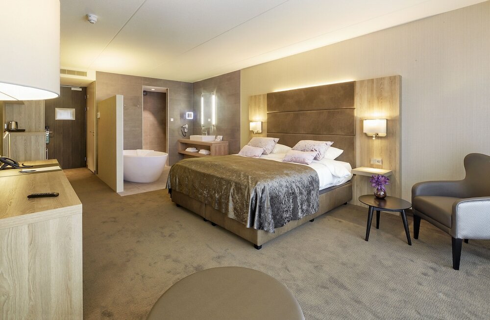 Фото Van der Valk Hotel Breda