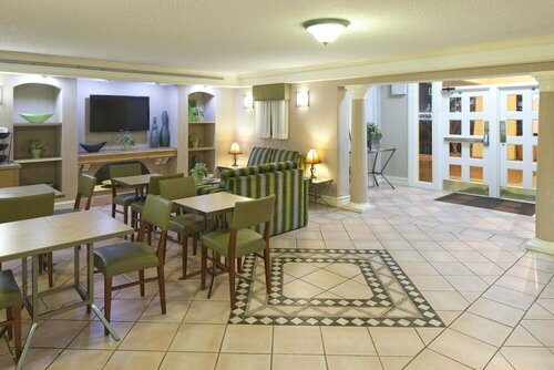 Гостиница La Quinta Inn by Wyndham Huntsville Research Park в Хантсвилле