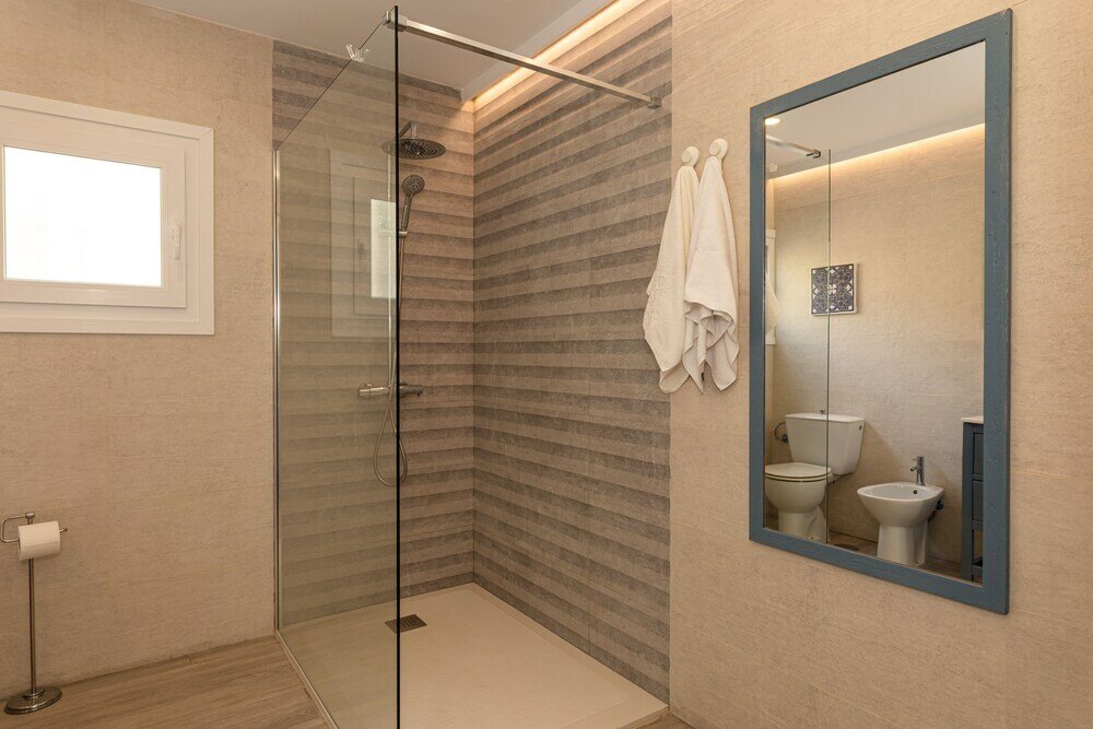 Фото Sea View Apartment 2 Min Walk From the Beach