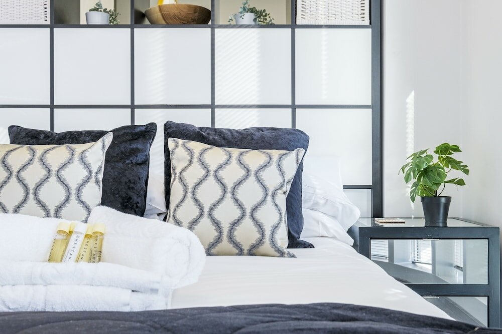 Фото My Serviced Space - Bridges Court Road