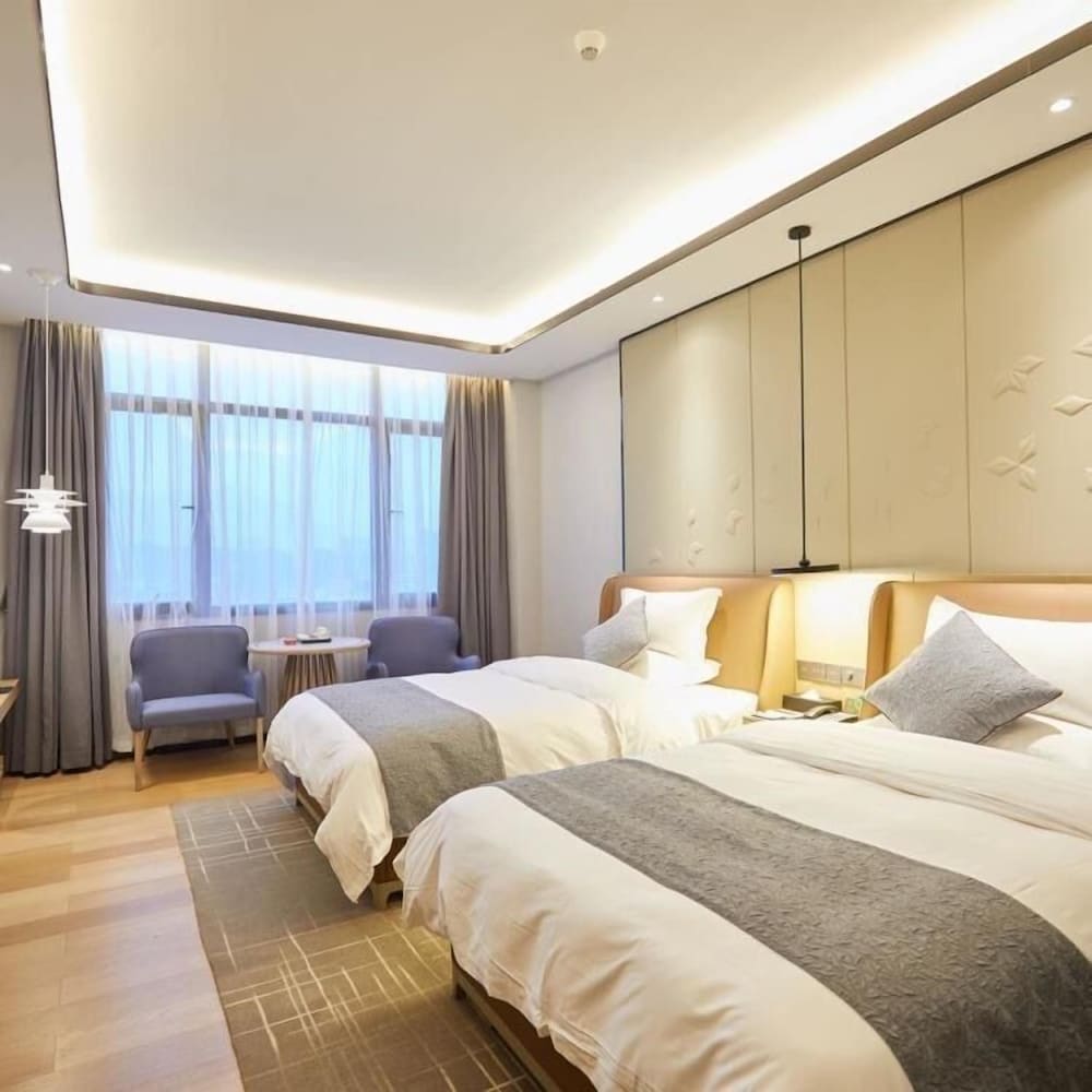 Фото Sibeisi International Hotel