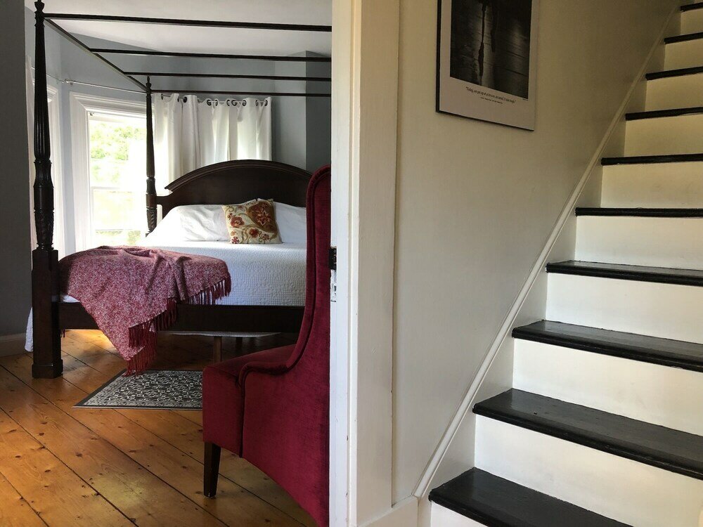 Фото Red Mahone Bed & Breakfast