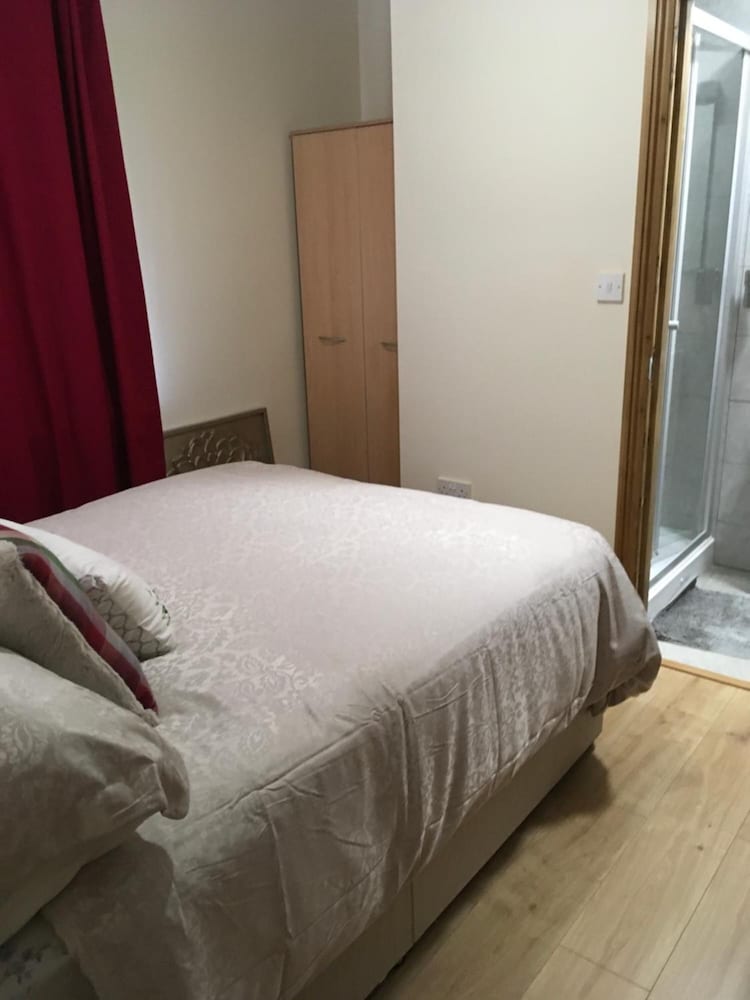 Фото Oxford City Guest House