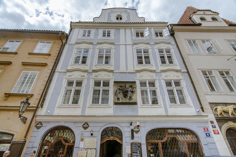 Фото отеля 1