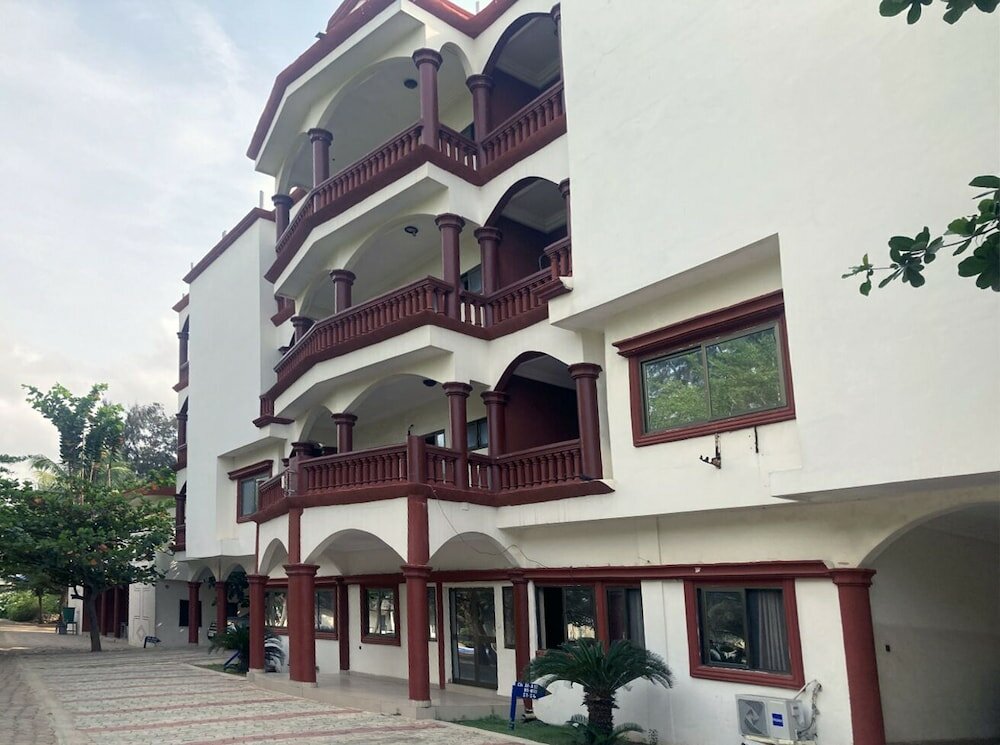 Фото отеля 2