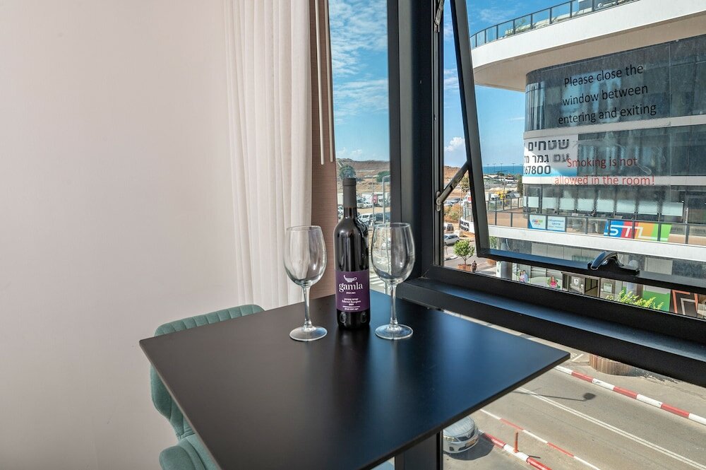 Фото Hi - Yam SeaView Apartments & Suites