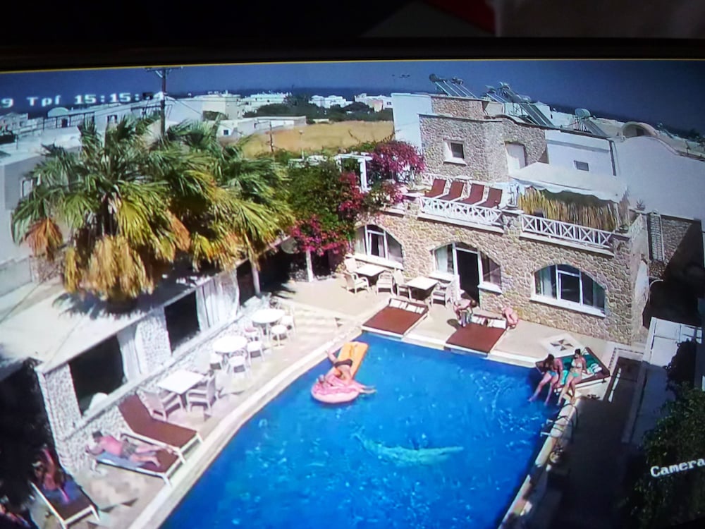 Фото Bougainvillea Suites