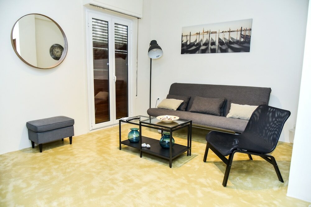 Фото Central apartment at Echarxia 2 beds for 4 pers