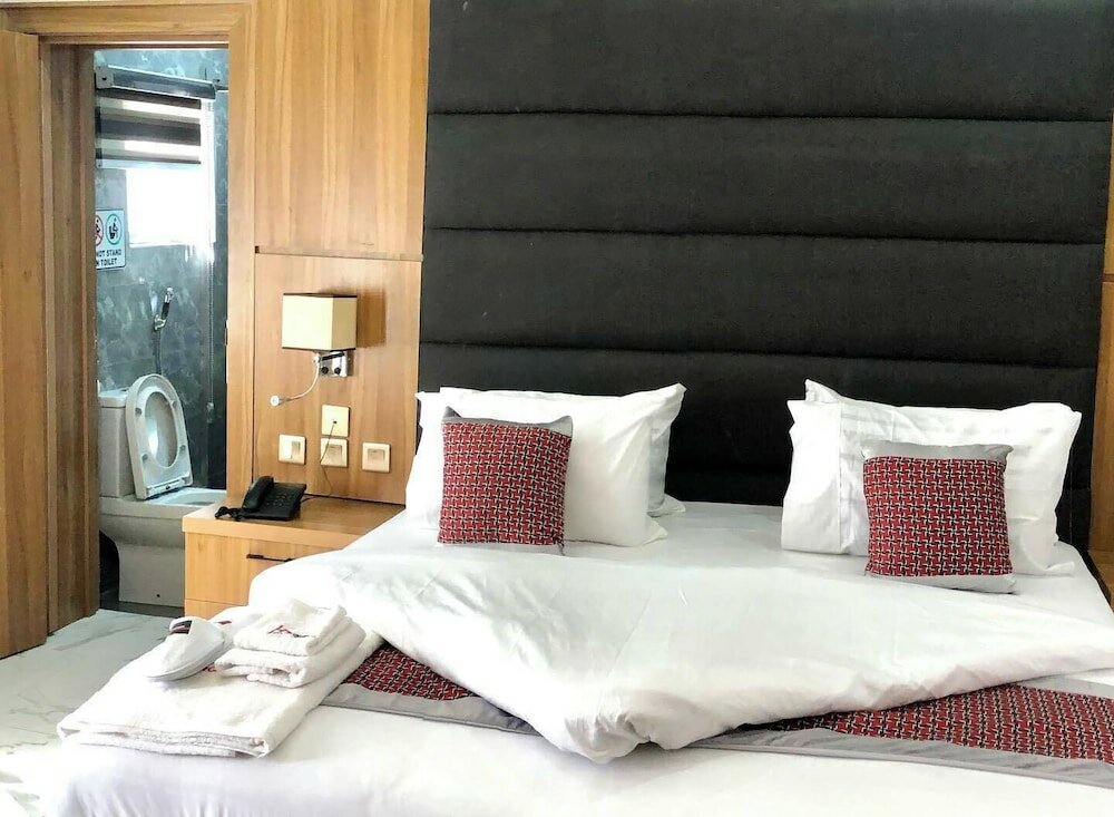 Фото Hotel by Luxury L'auberge