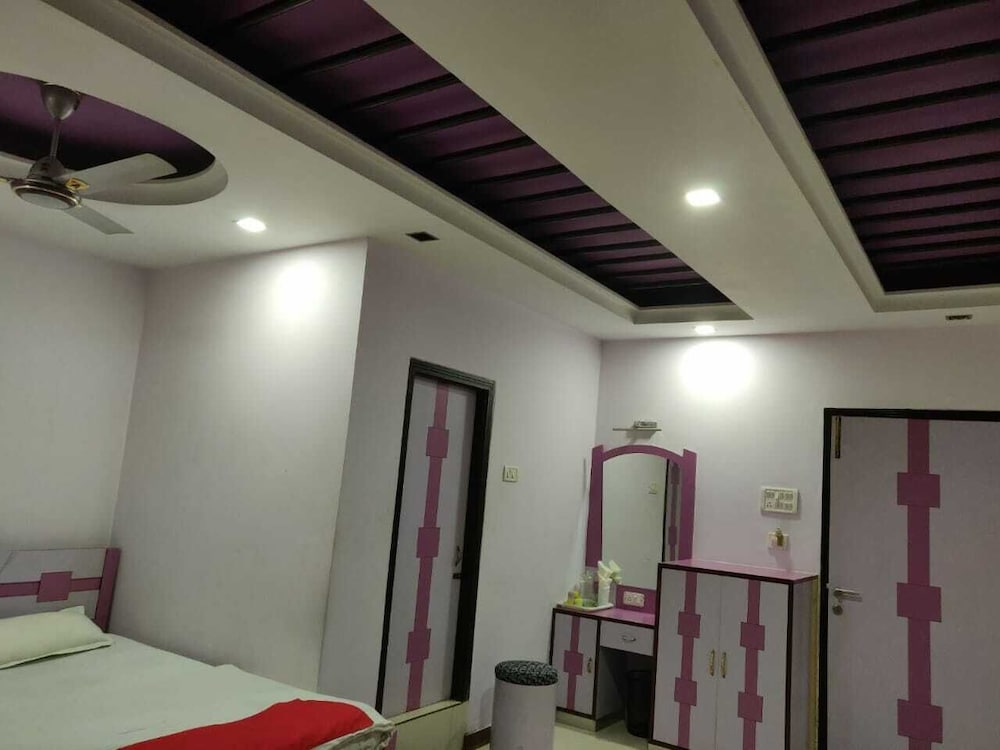 Фото Hotel Somraj Regency
