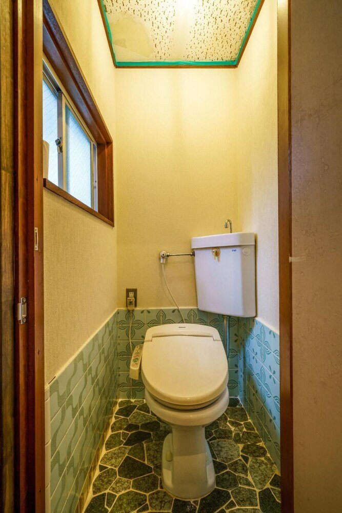 Фото Mad Cat Hostel Osaka & Bar