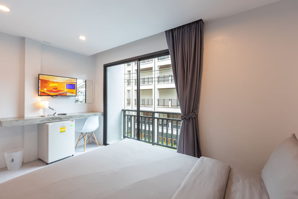 Фото Minimal House Patong - Adults Only