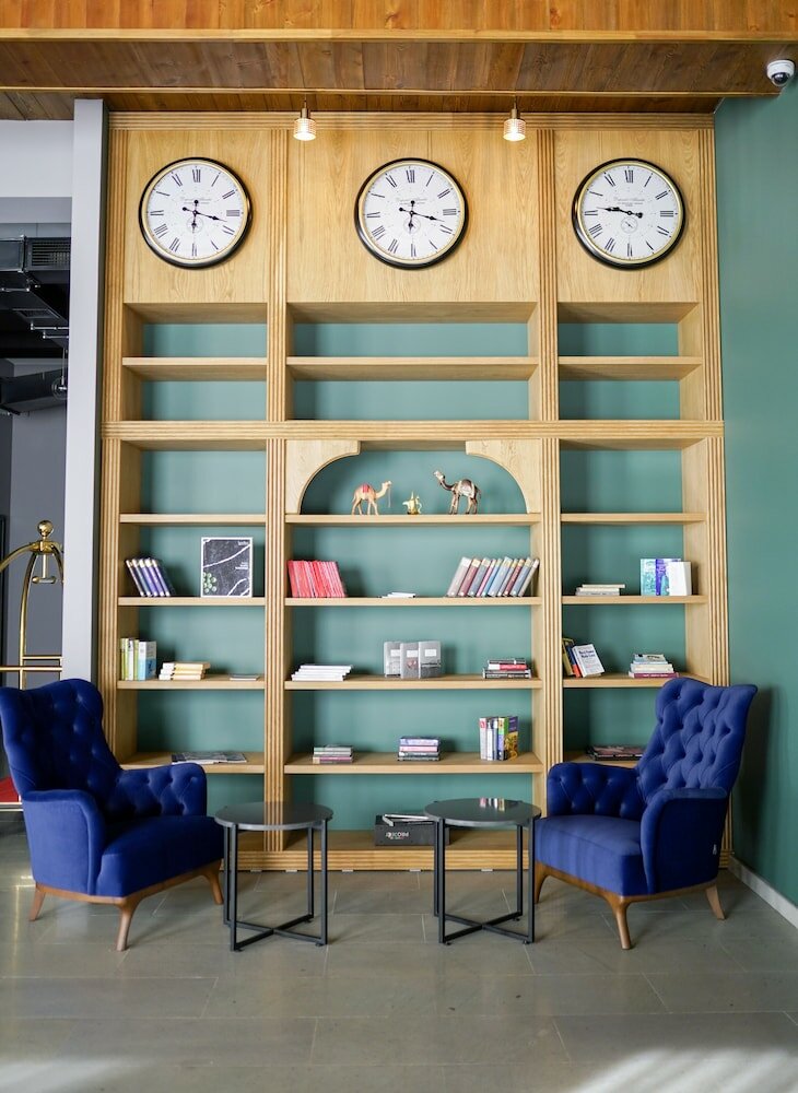 Фото Suatis Resort Hotel