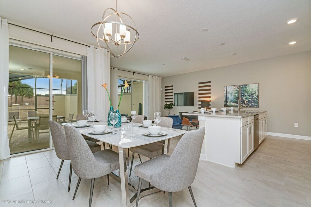 Фото Modern Townhome W/private Pool & Free Water Park!