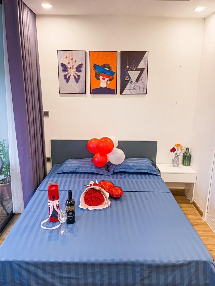 Фото Canh Apartment in Vinhomes Green Bay