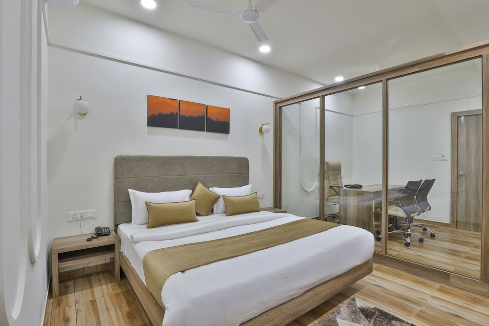 Фото Hotel Sr Regency