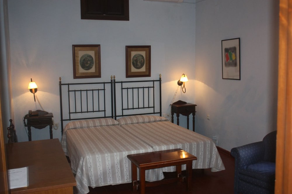 Фото Hotel Marqués de Torresoto by Vivere Stays