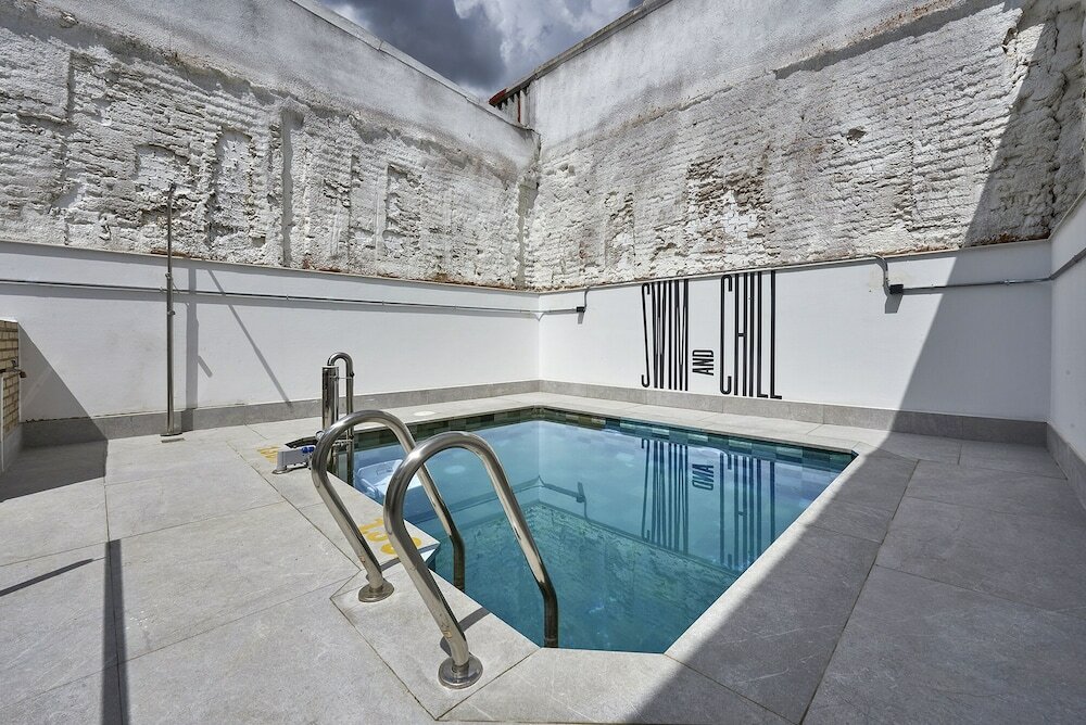 Фото HostelFly Madrid Airport