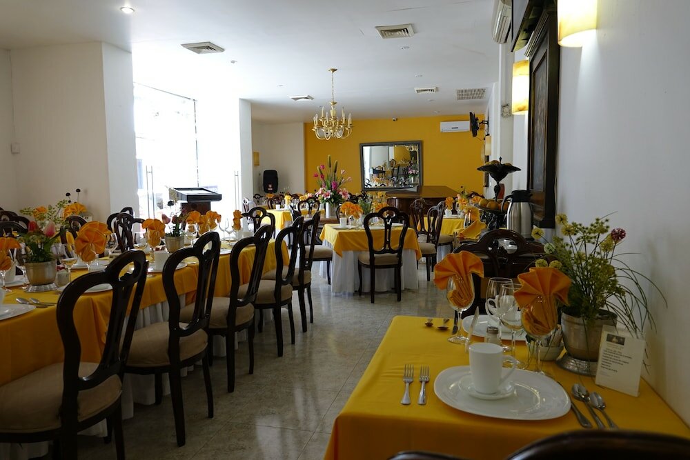 Фото Hotel América Colima