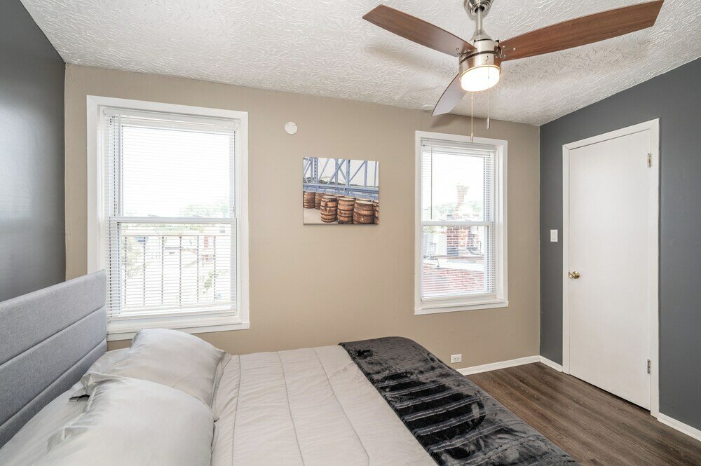 Фото Monmouth Loft 4