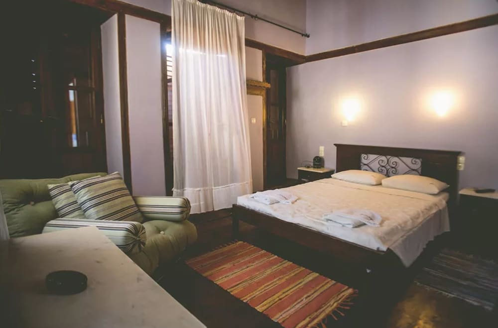 Фото Karnayo Traditional Houses