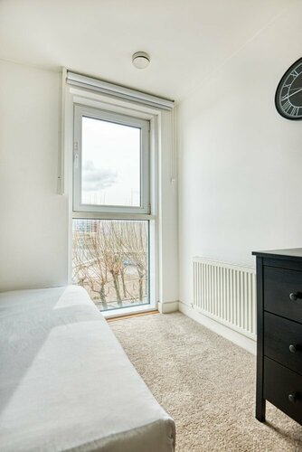 Гостиница Adriatic One Bed and Bath Apartment в Лондоне
