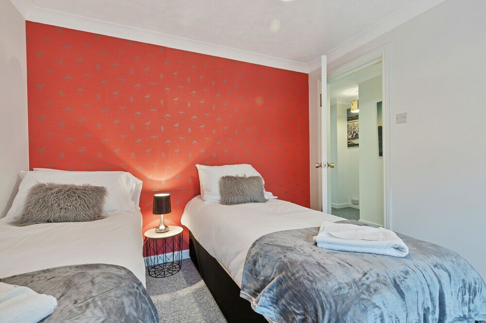 Фото Seabright Townhouse by My Getaways Parking for one car