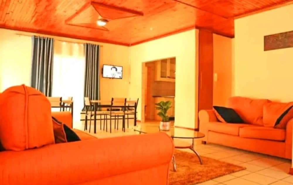 Фото Gamotho Bed & Breakfast