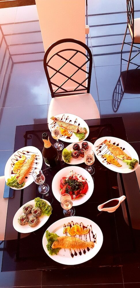 Фото Hotel Hills Kvariati