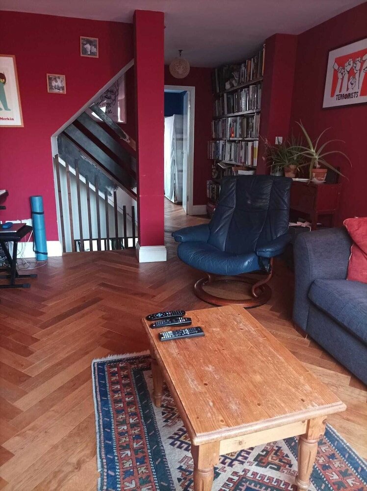 Фото Colourful & Modern 3bd House - Shoreditch