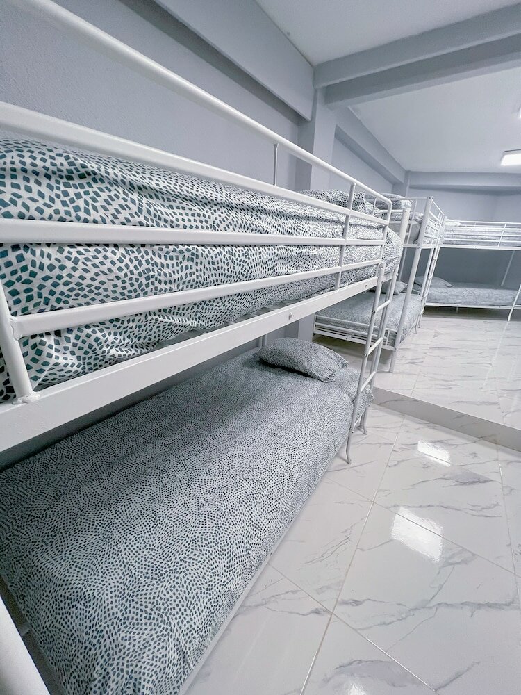 Фото Hostel Thirty One