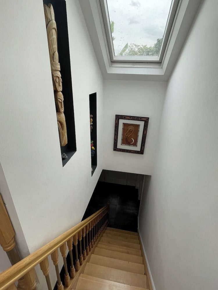 Фото Incredible 5bd House on Private Road - Tulse Hill